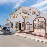 Tio Charles De June - Charming 2 Bedroom Apartment