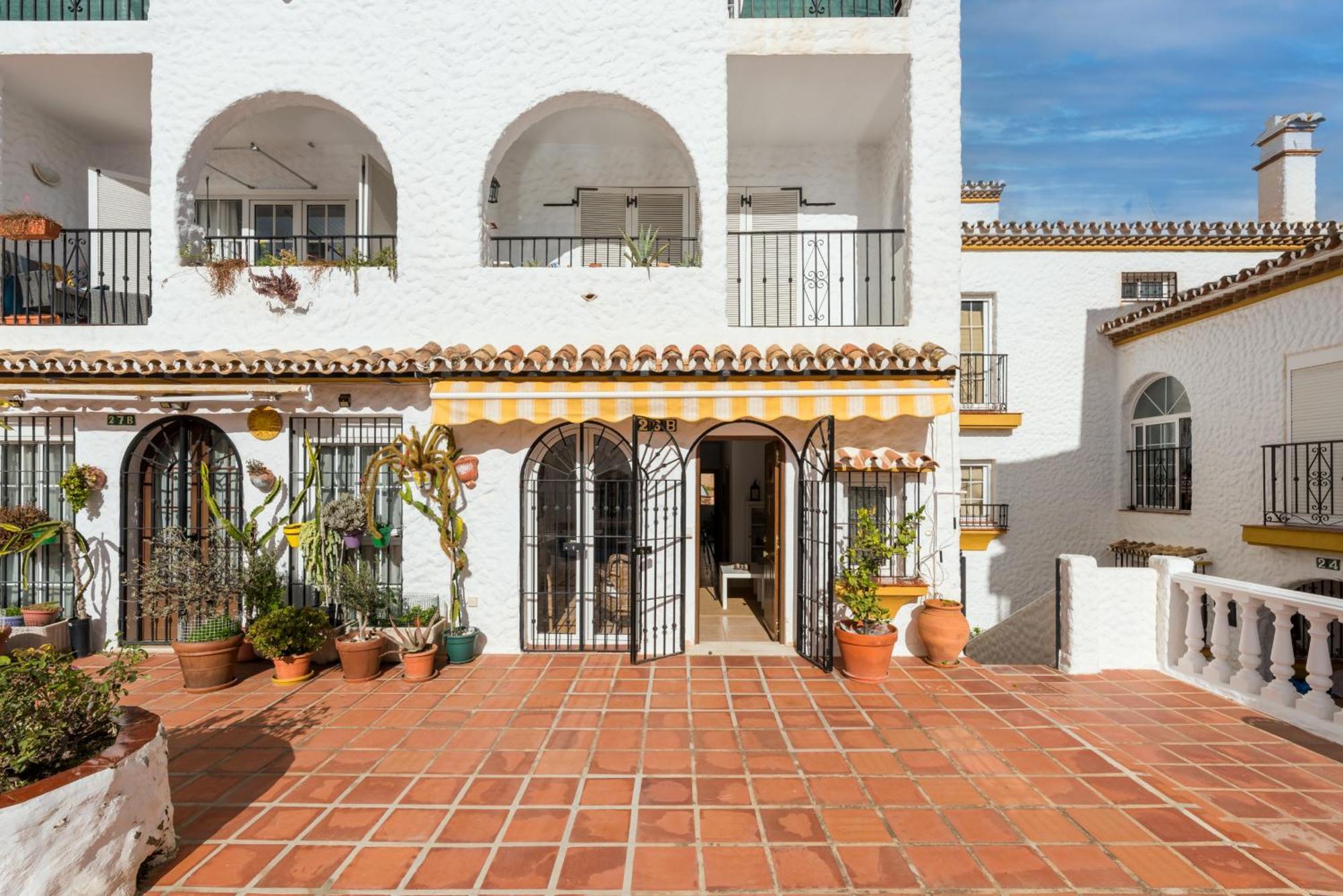 Apartment Tio Charles De June - Charming 2 Bedroom Benalmadena