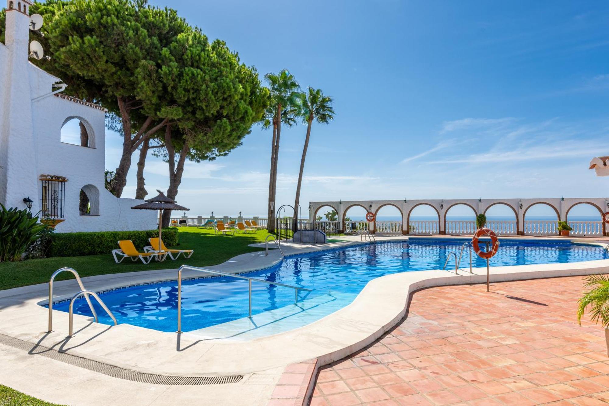 Apartment Tio Charles De June - Charming 2 Bedroom